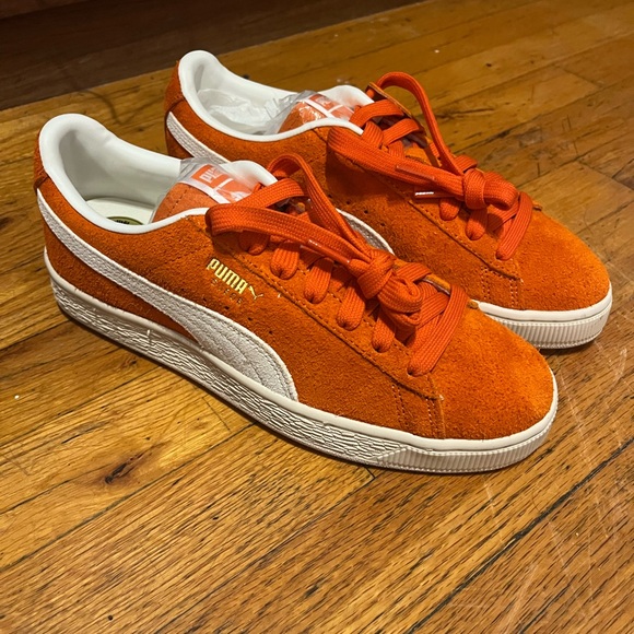 Puma Charles F Stead Vibrant Orange Suede Shoes NEW - Picture 2 of 4